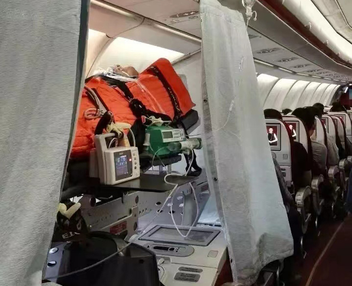 武汉跨国医疗包机、航空担架